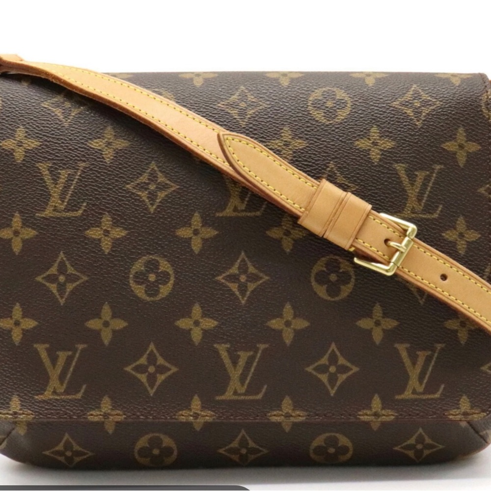 Authentic‎  LOUIS VUITTON  Monogram Musette Tango short Great Condition